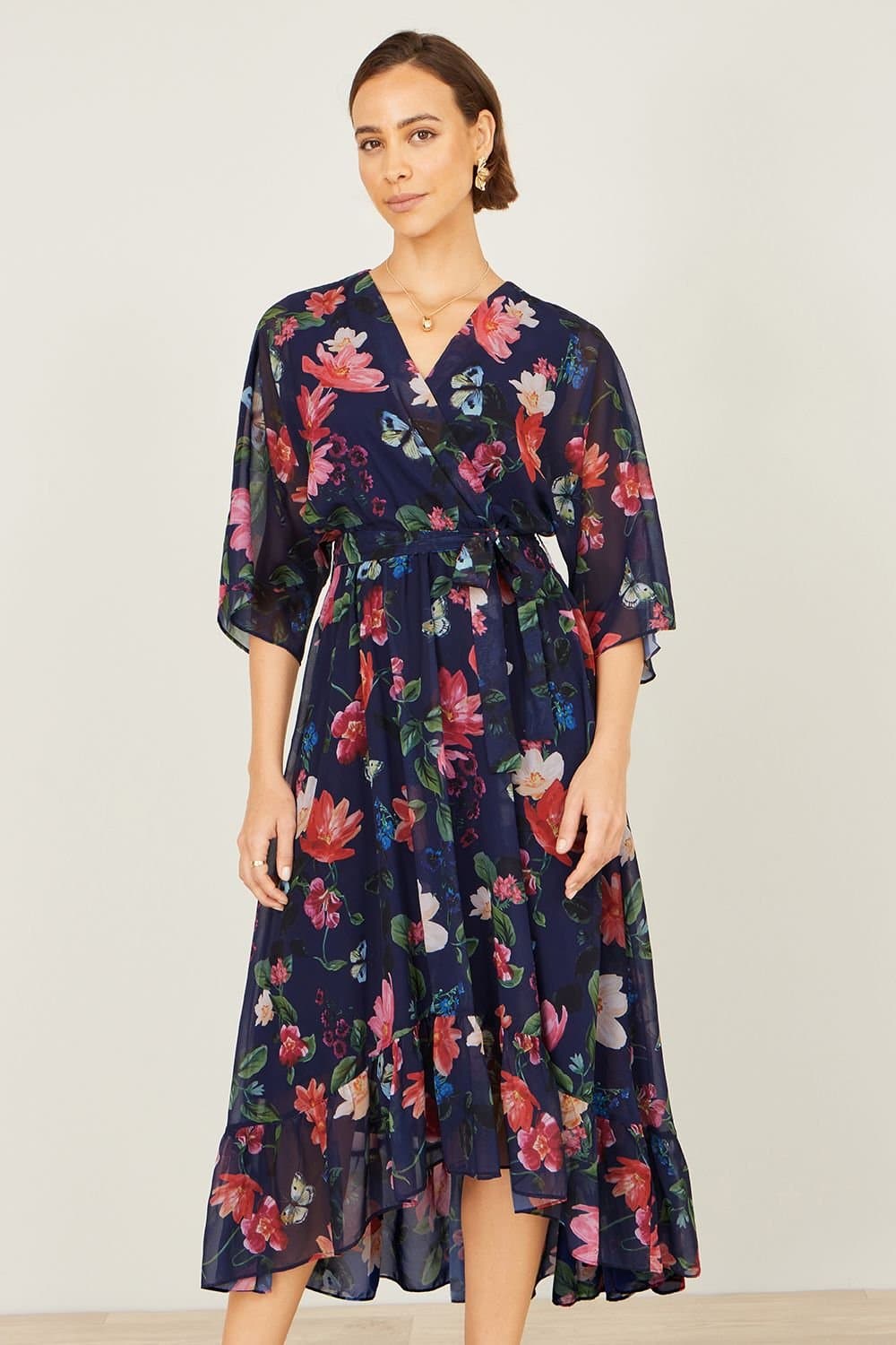 Yumi Yumi Women's Navy Floral Kimono Wrap Dress With Dip Hem