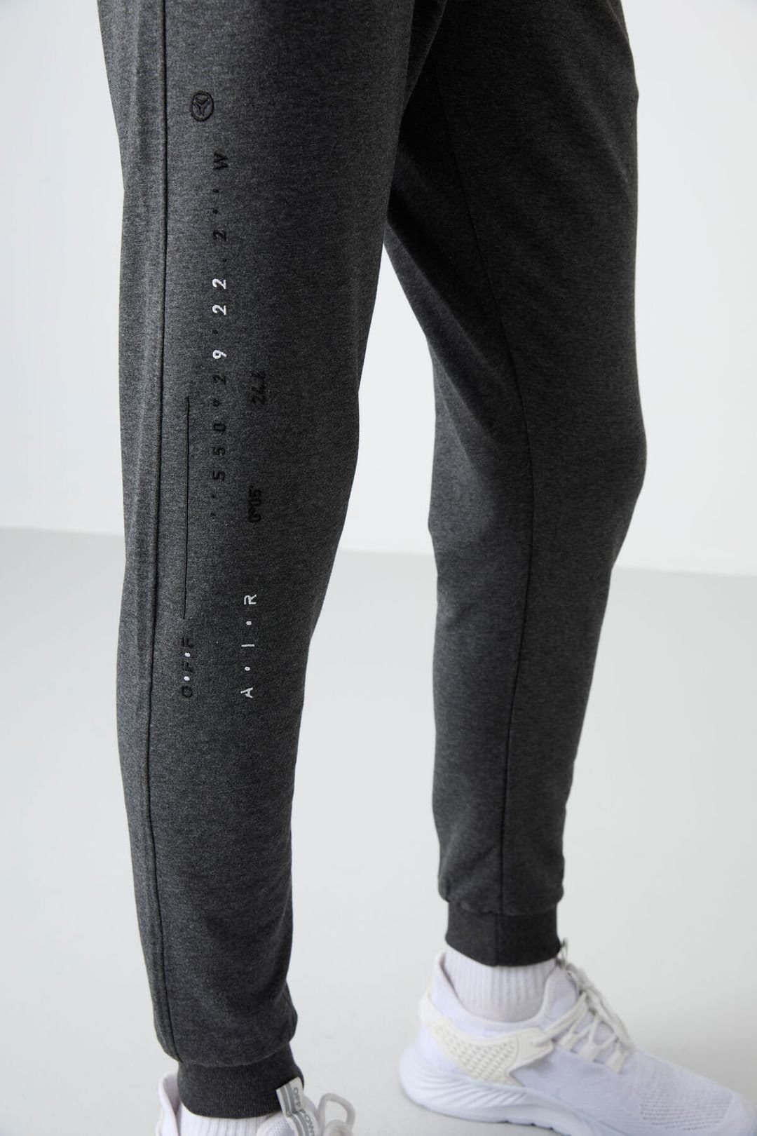 Tommy Life Tommy Life Men's Solid Jogger Sweatpants in Charcoal - 4