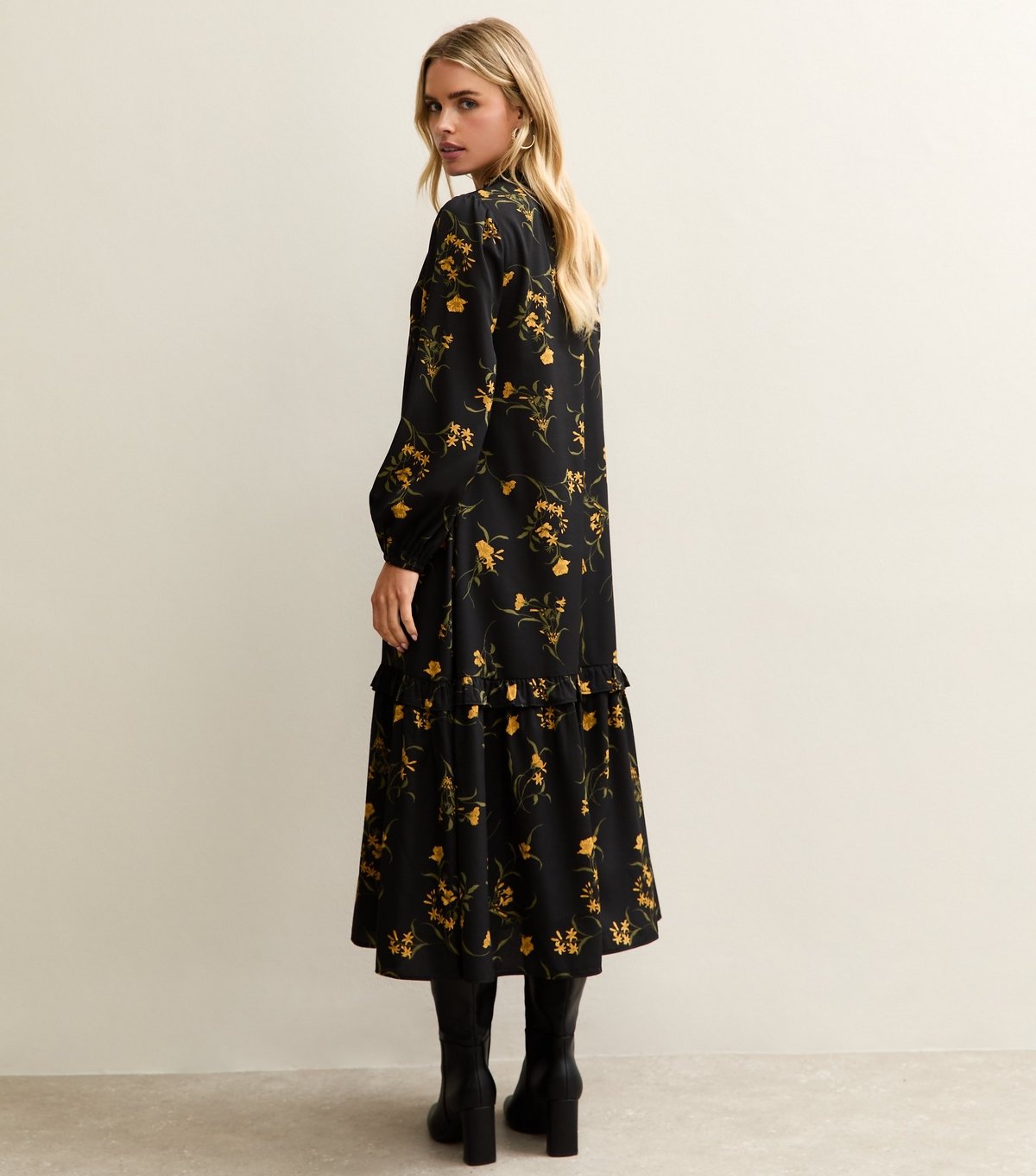 New Look Women's Petite Black Botanical Crepe Smock Midi Dress New Look - 4