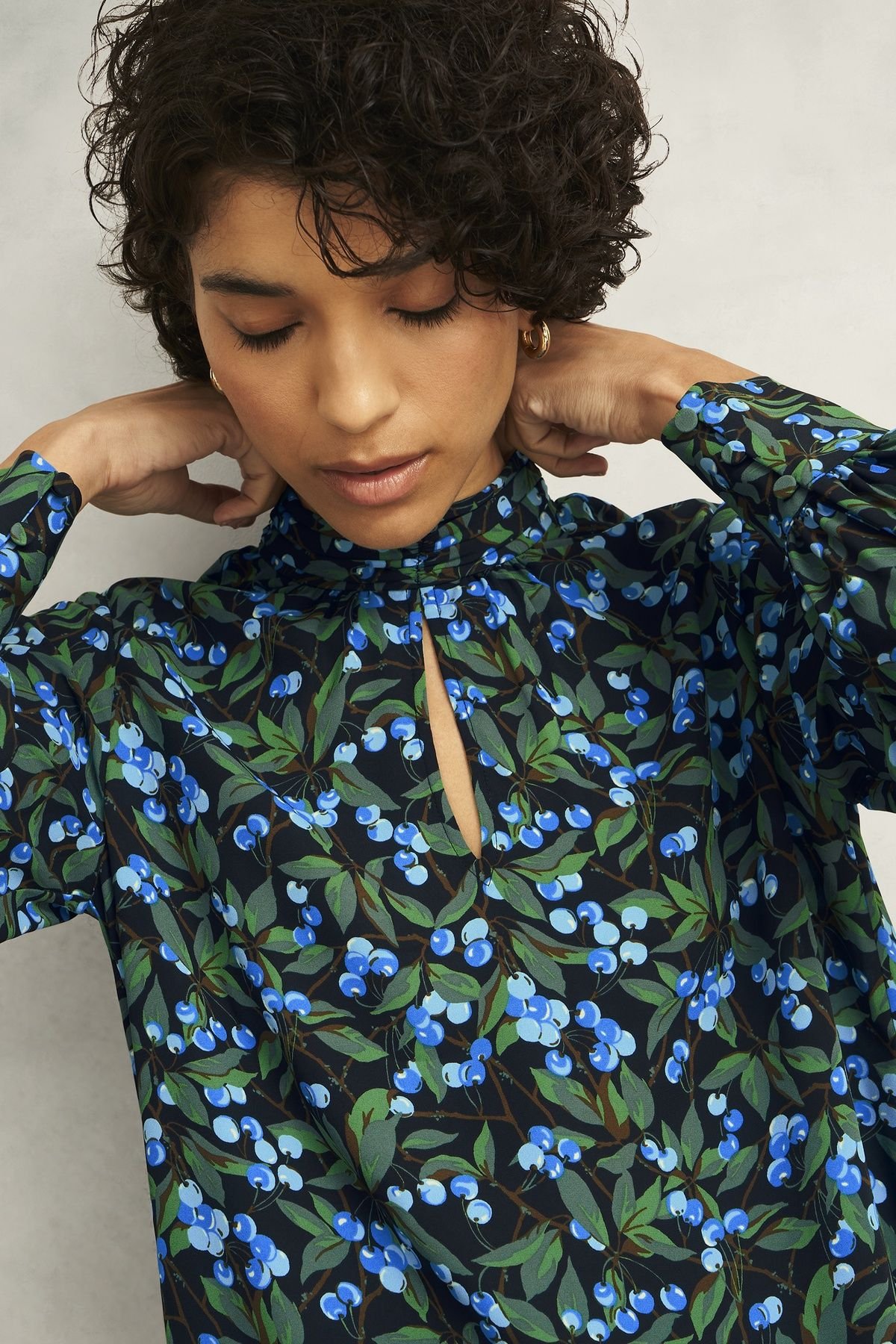 Hobbs London Hobbs London Women's Dovestone Floral Keyhole Neck Blouse in Dark Green - 3