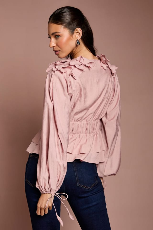 Coast Coast Women's 3D Floral Blouson Sleeve Blouse in Blush - 3