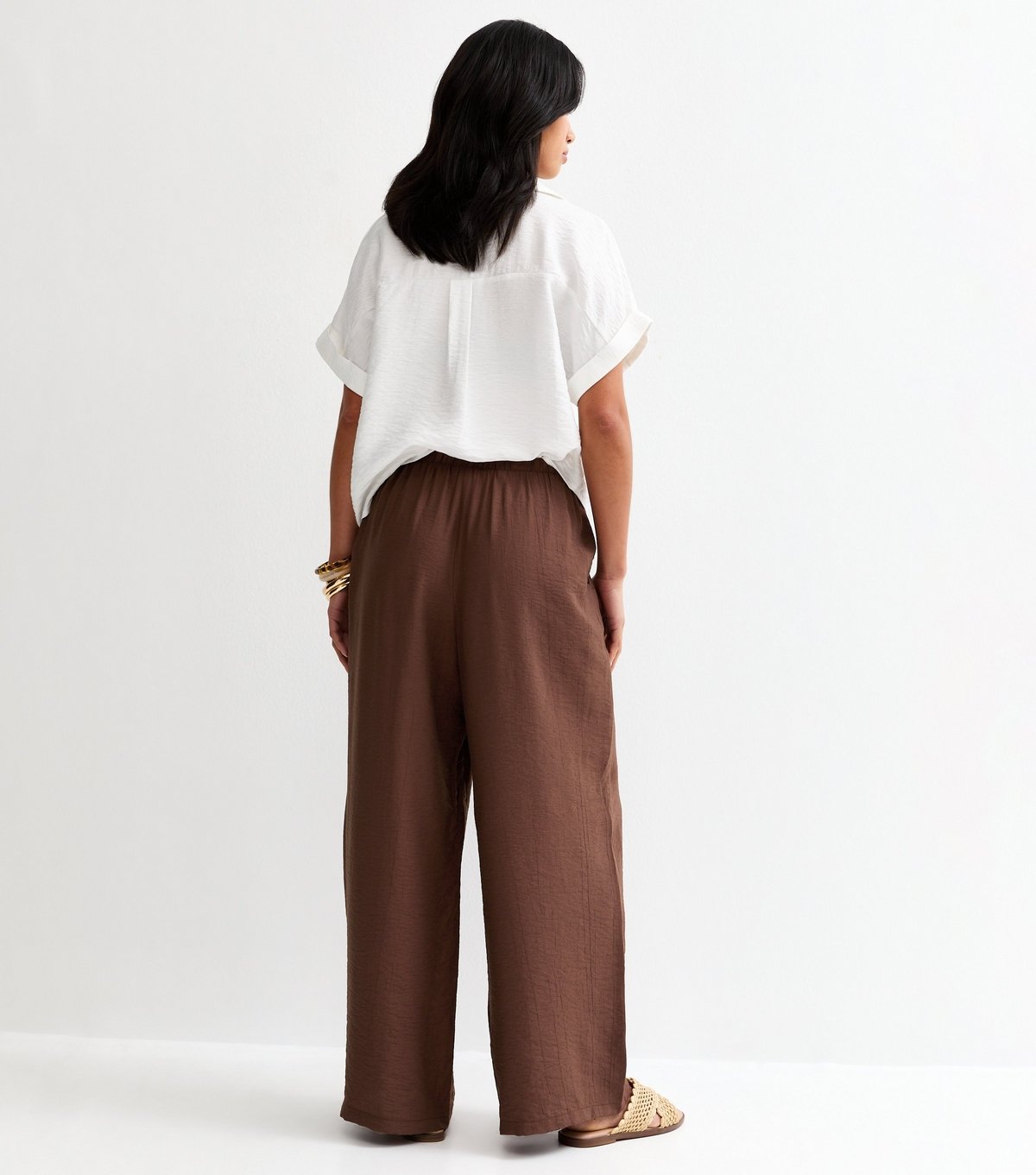 New Look Women's Petite Dark Brown Crinkle Texture Wide Leg Trousers New Look - 4