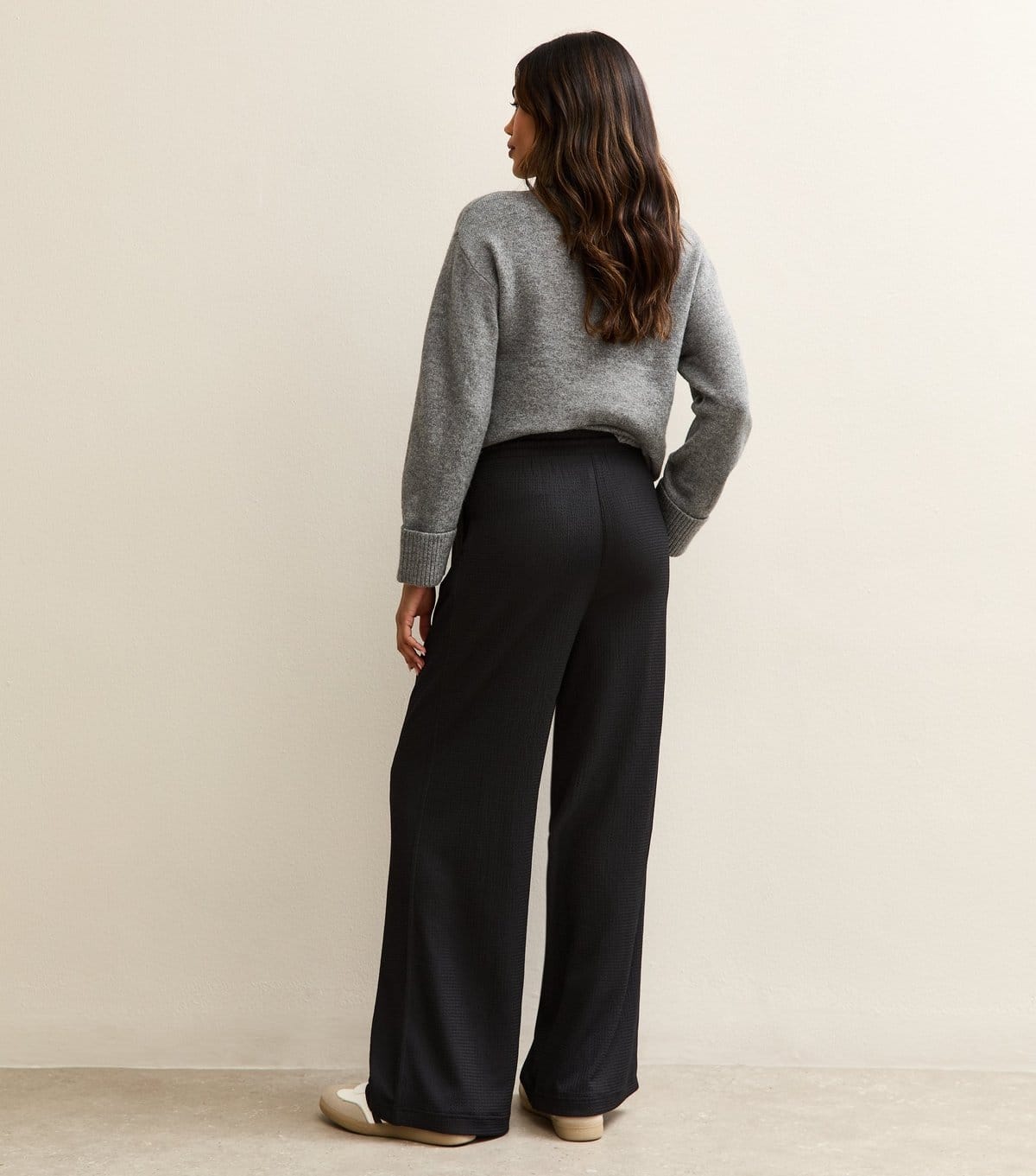 New Look Women's Maternity Black Crinkled Wide Leg Trousers New Look - 4