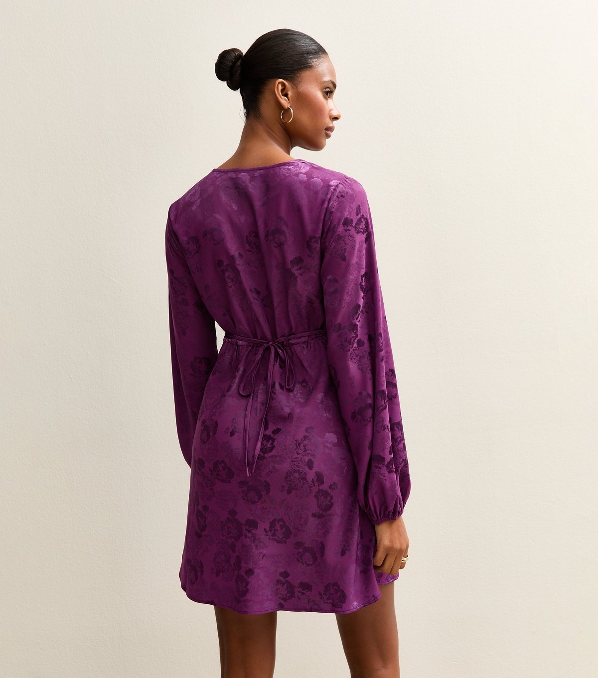 New Look Women's Purple Floral Jacquard V-Neck Mini Dress New Look - 4