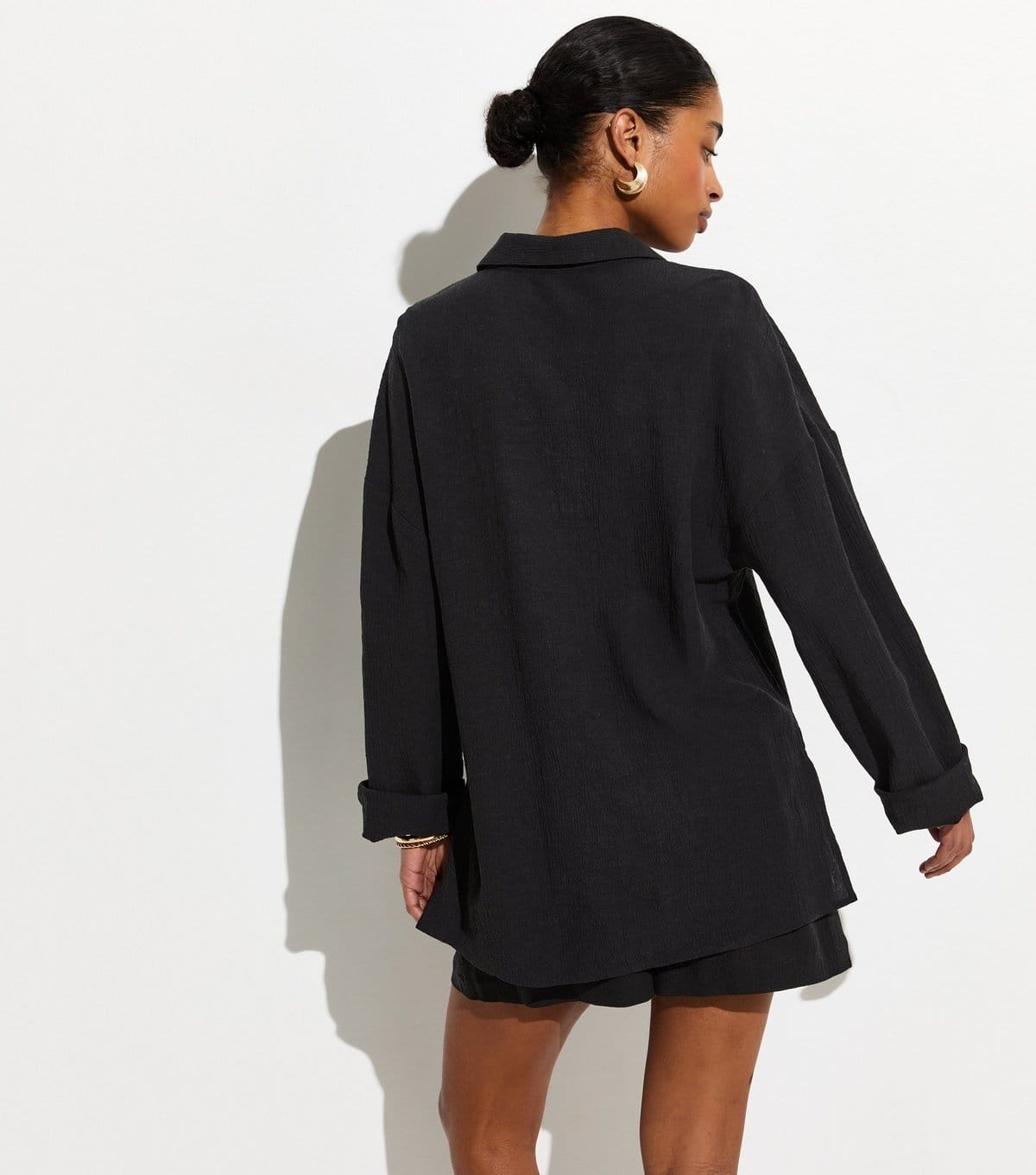 New Look Women's Black Textured Oversized Beach Shirt New Look - 4