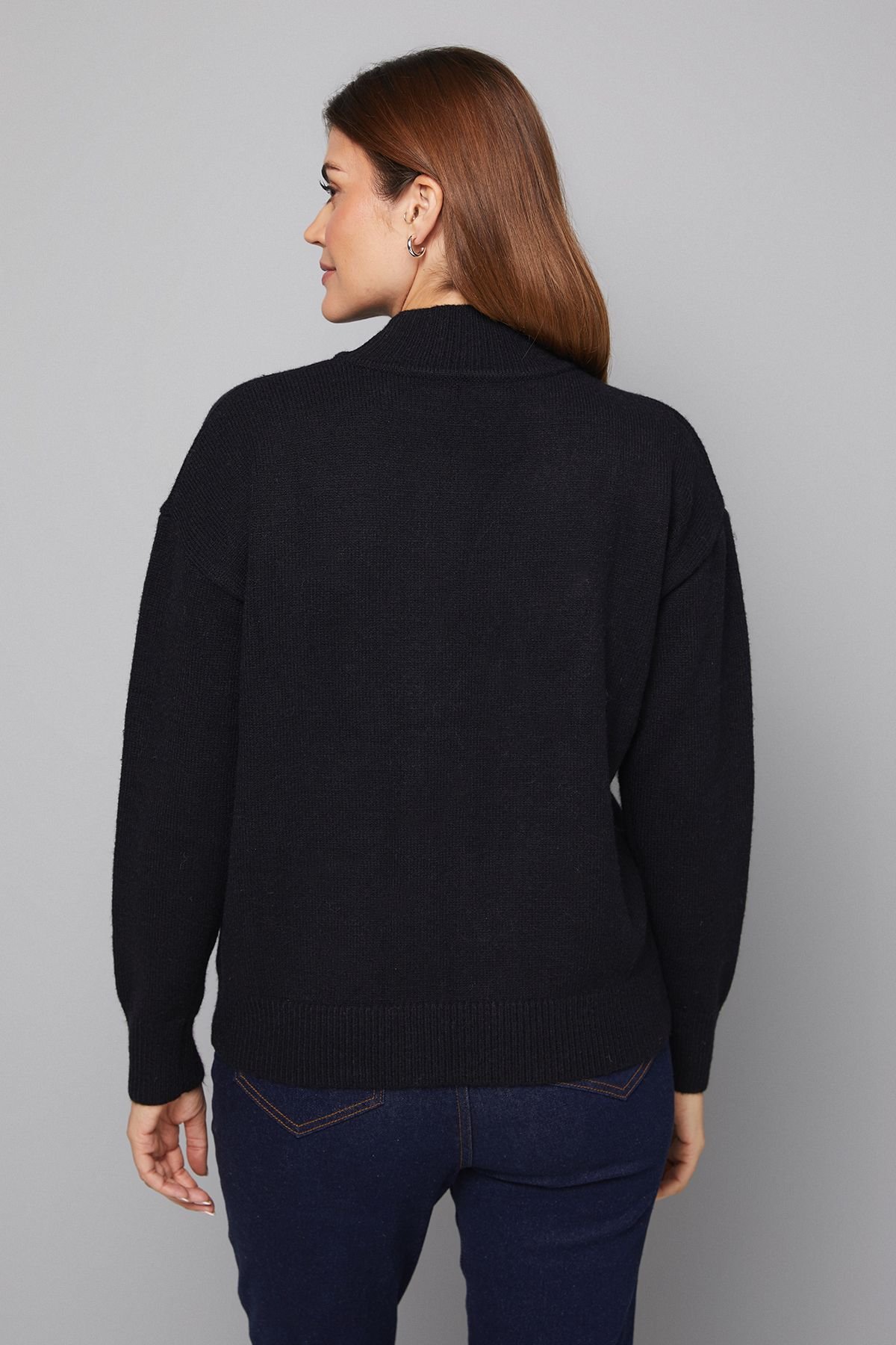 Wallis Wallis Women's Leaf Pattern Embellished Crew Neck Jumper in Black - 3