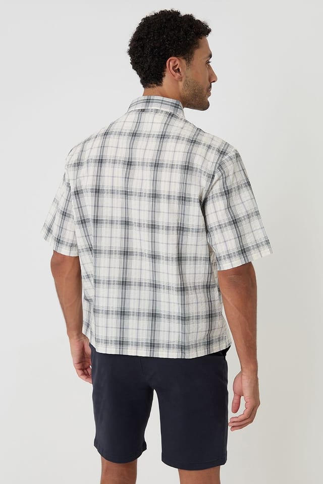 Threadbare Threadbare Men's Check Boxy Fit Short Sleeve Shirt in Off-White - 2
