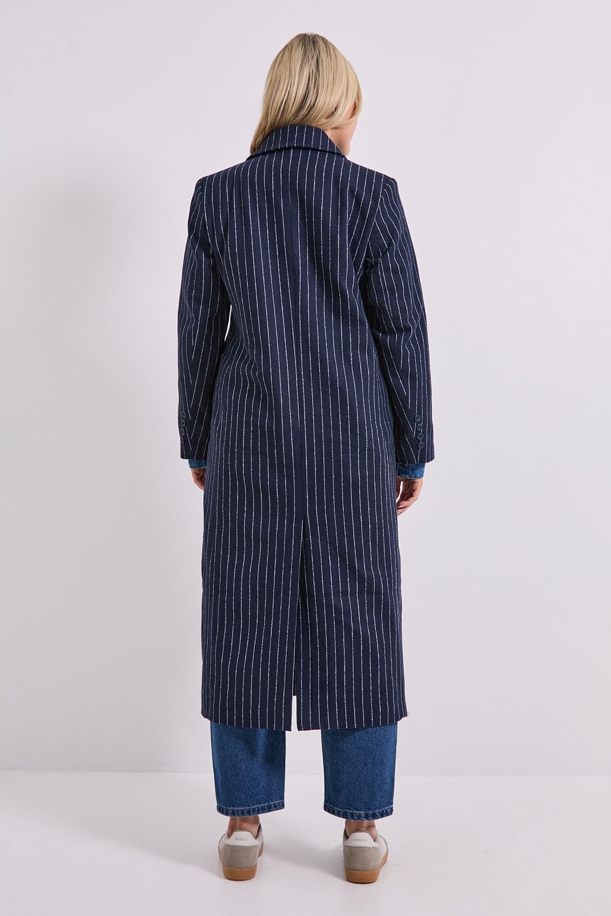 Dorothy Perkins Dorothy Perkins Women's Pinstripe Faux Wool Coat in Navy - 3