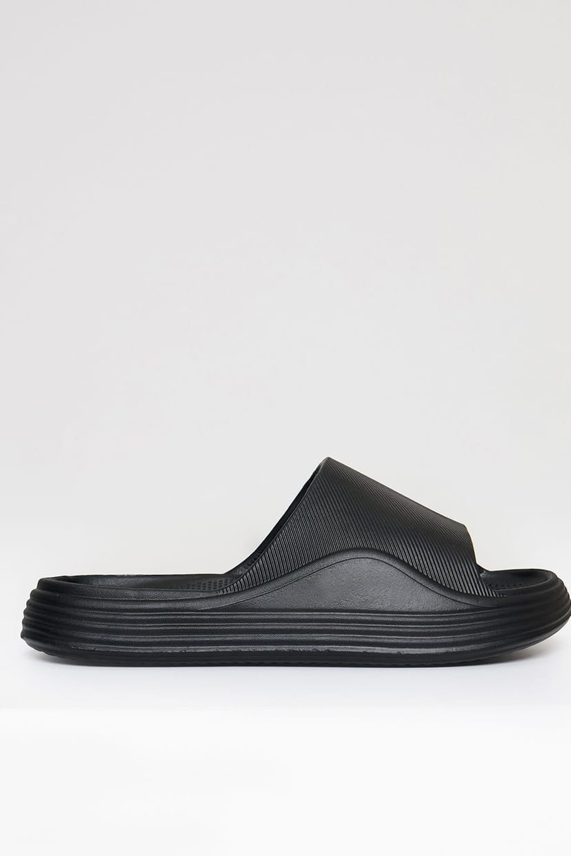 Threadbare Threadbare Men's Chunky Foam Sliders in Black - 1