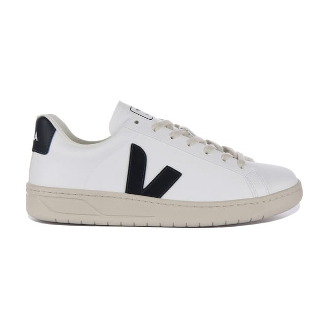 Veja Veja Women's 'Urca Cwl' Synthetic Trainers in White - 2