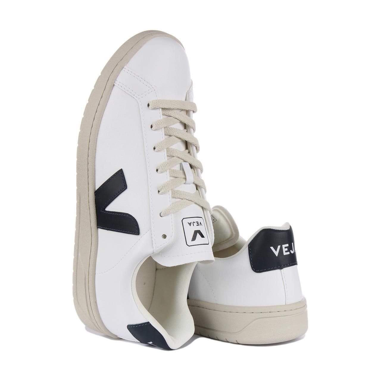 Veja Veja Women's 'Urca Cwl' Synthetic Trainers in White - 4