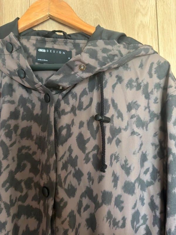 ASOS Design ASOS Design leopard print mac