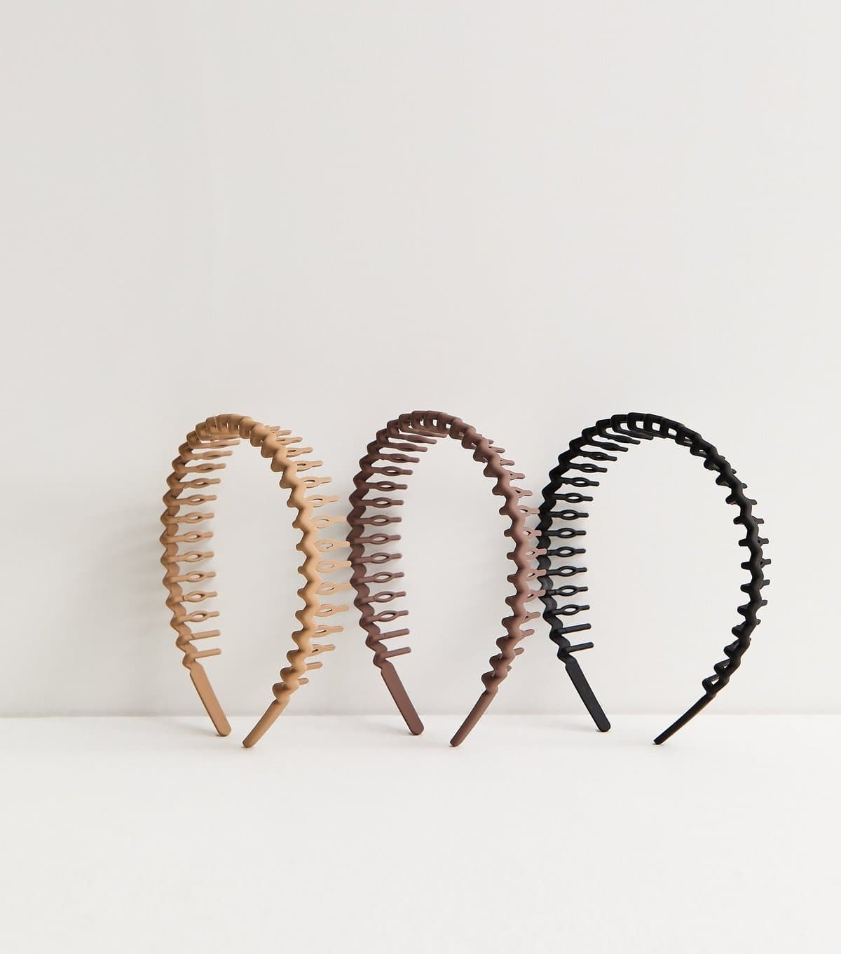 New Look Pack of 3 Brown Matte Squiggly Comb Headbands New Look