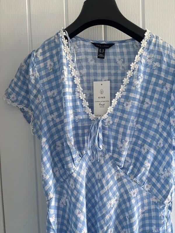 New Look New look size 12 pretty daisy design dress