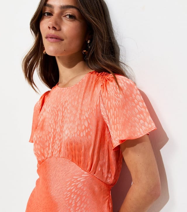 New Look Women's Petite Bright Orange Feather Jacquard Satin Midi Dress New Look - 2