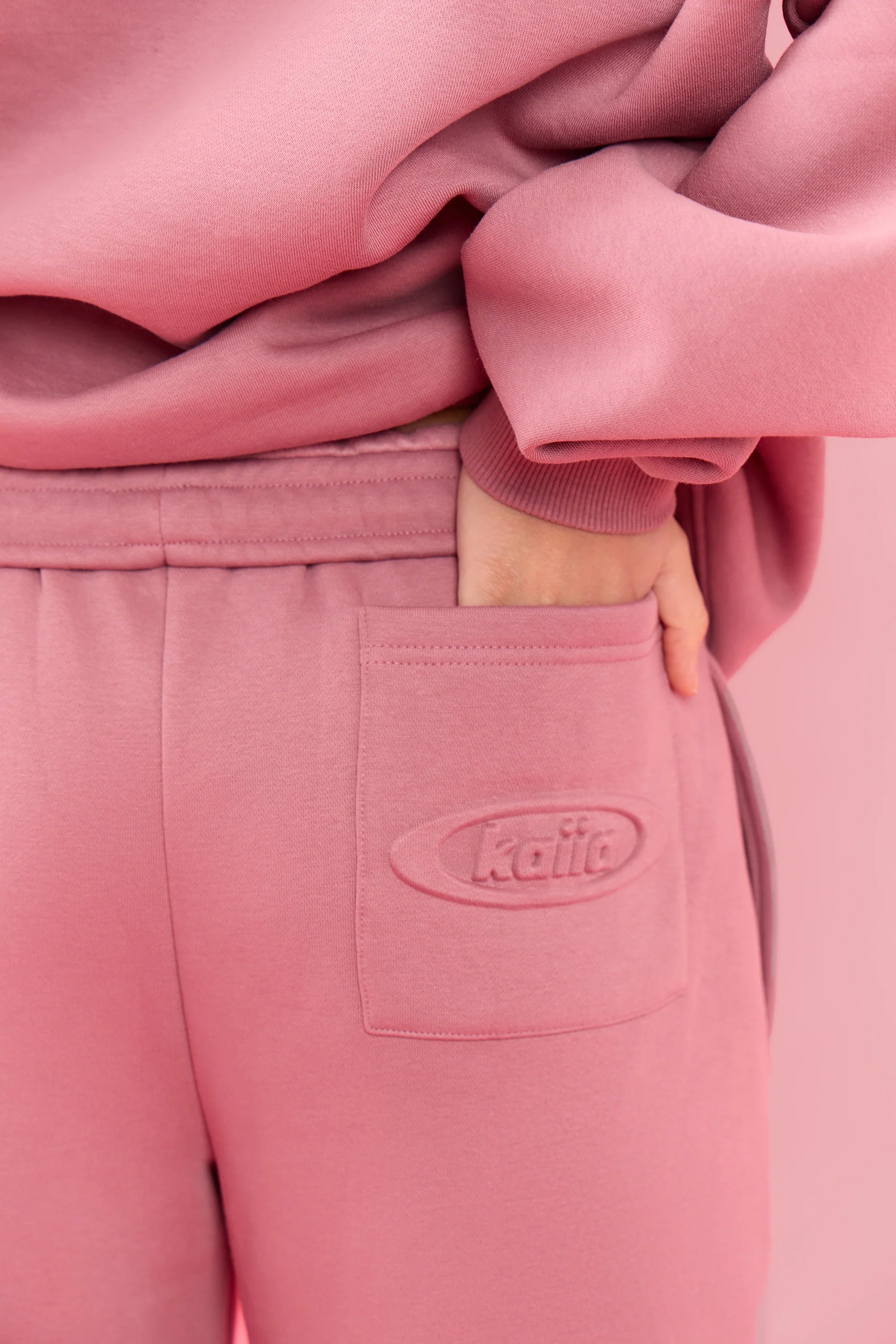 Kaiia Kaiia Oval Embossed Folded Waistband Wide Leg Joggers Rose Latte - 2