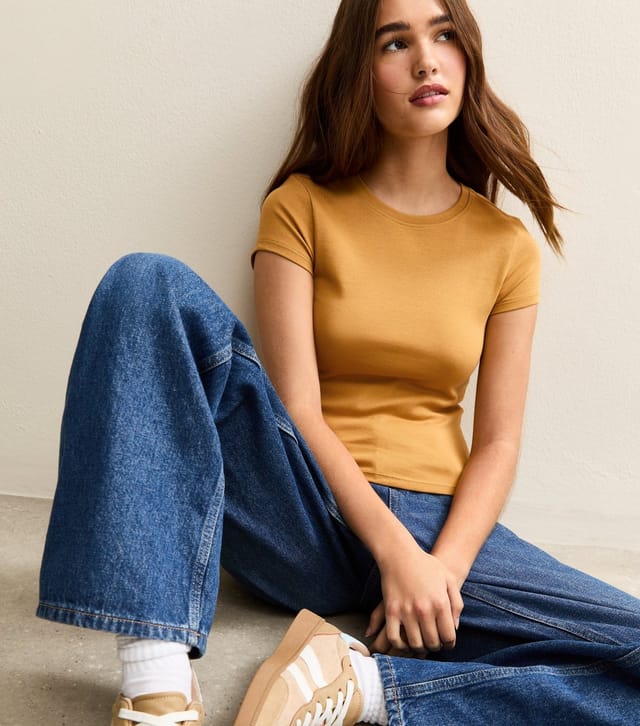 New Look Women's Dark Yellow Short Sleeve Baby Tee New Look - 2