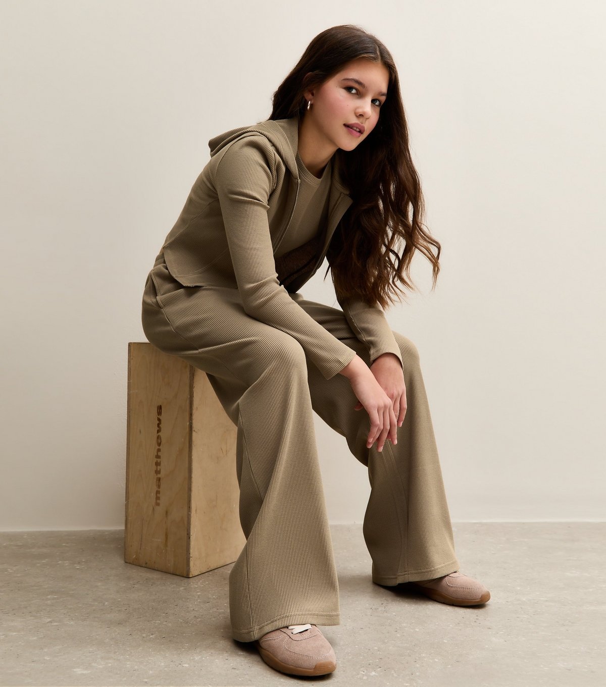 New Look Girls' Camel Waffle Texture Zip Up Hoodie New Look - 3