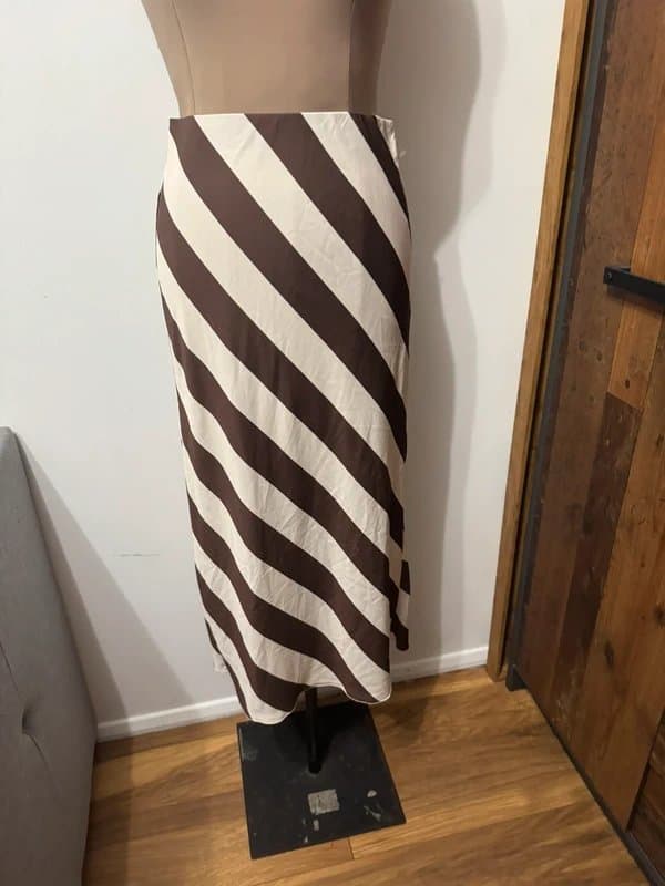 ASOS Design chocolate brown cream midi skirt satin silky pull on elastic waist stripes size 10