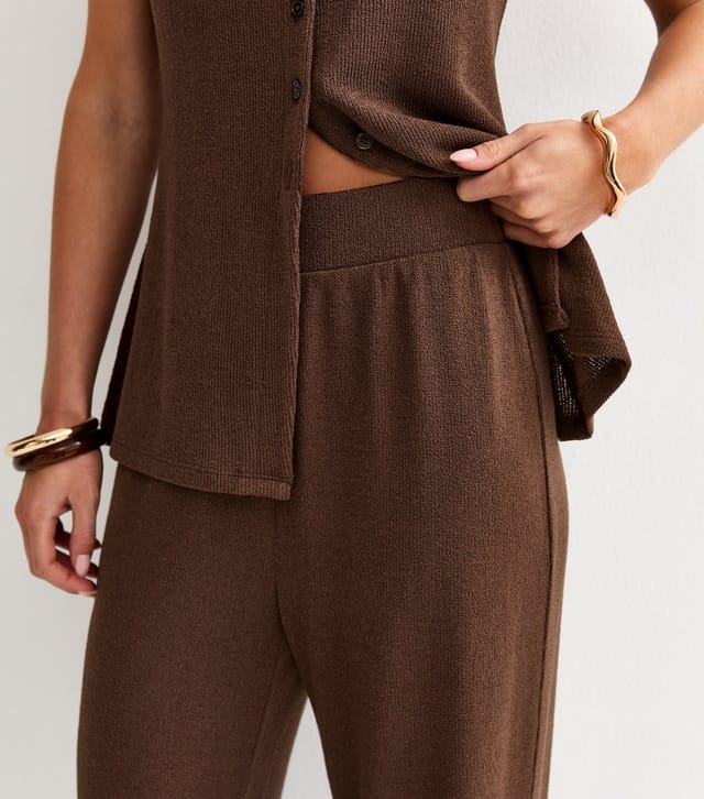 New Look Women's Petite Brown Textured Wide Leg Trousers New Look - 2