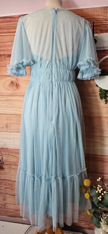 Beauut Stunning Beauut baby blue tulle occasions dress size 8