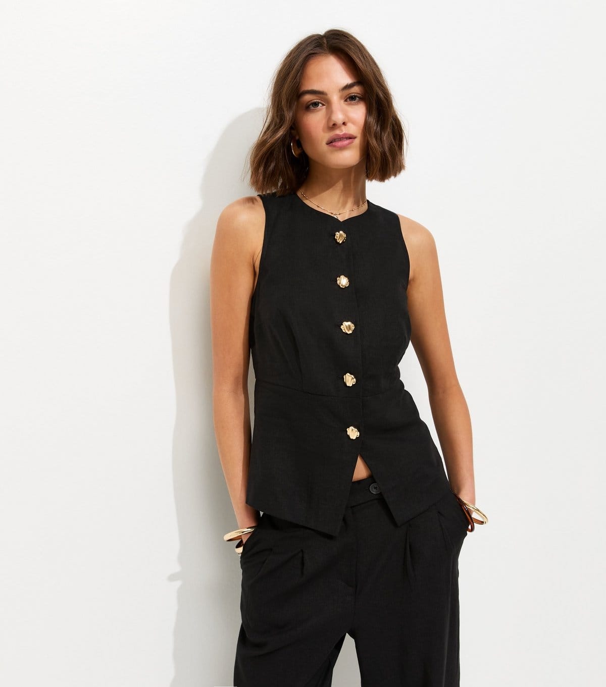 New Look Women's Black Linen Rich Gold Tone Button Up Waistcoat New Look - 1