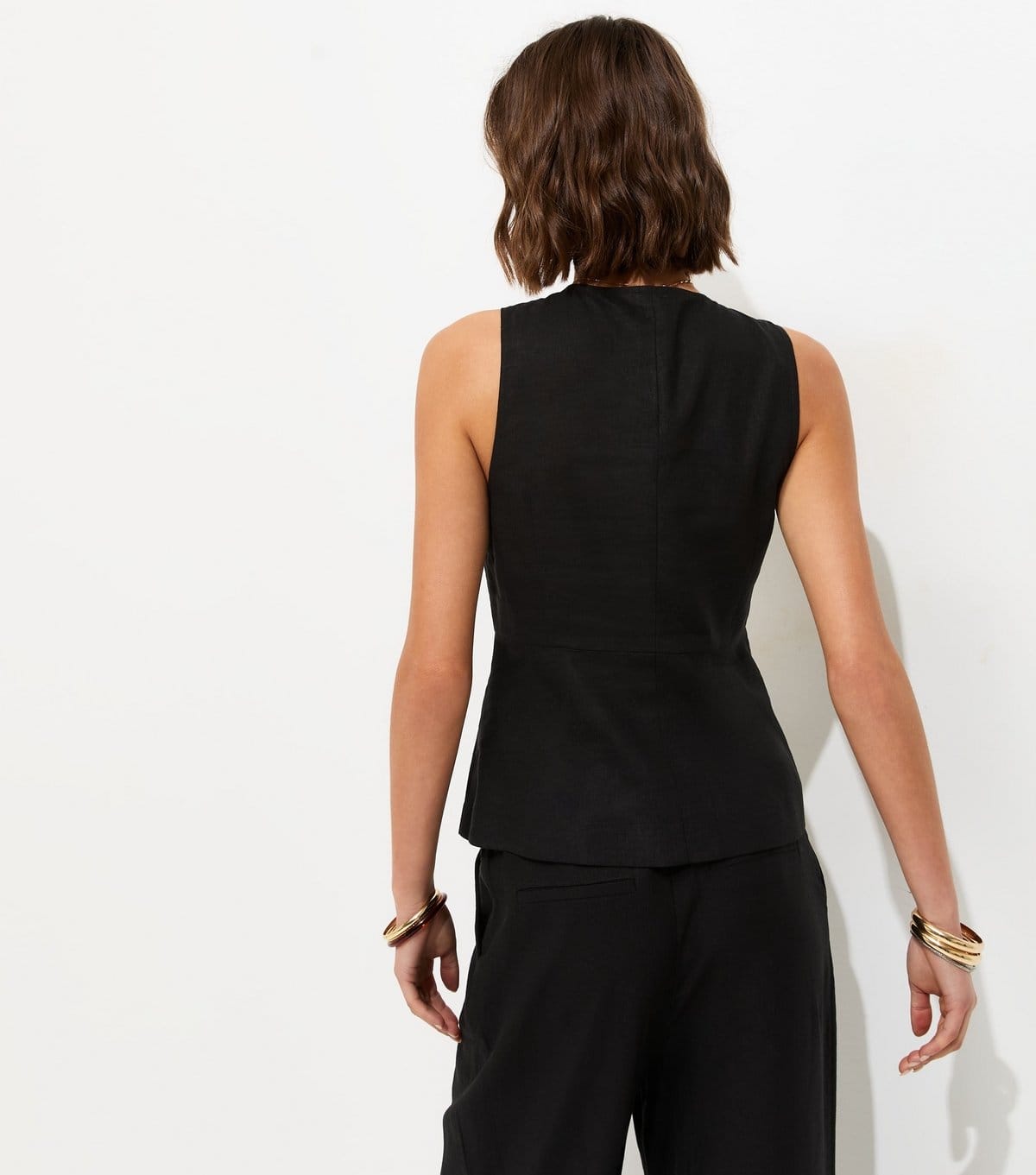 New Look Women's Black Linen Rich Gold Tone Button Up Waistcoat New Look - 4