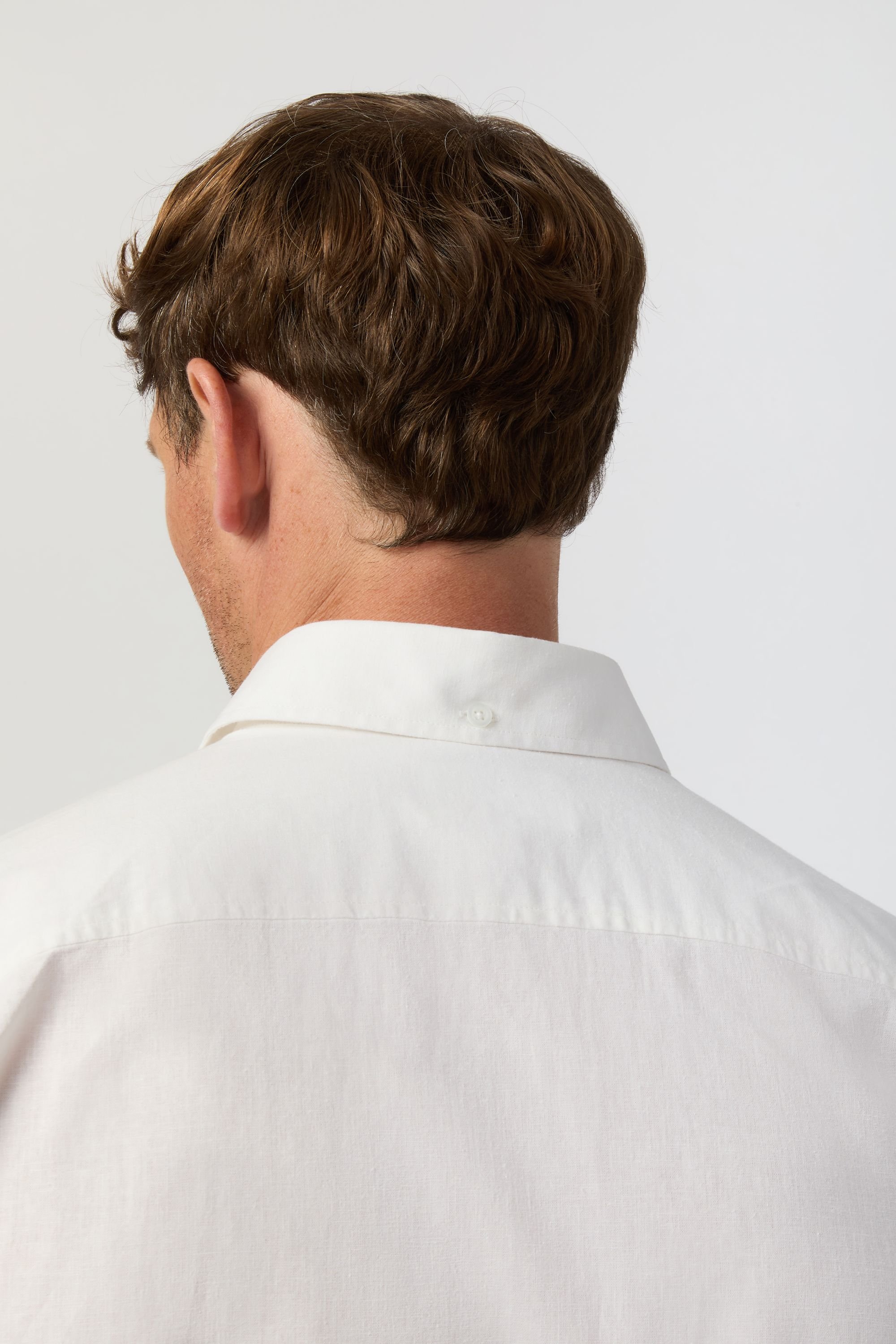 Melka Melka Men's Short Sleeve Linen Shirt in White - 4