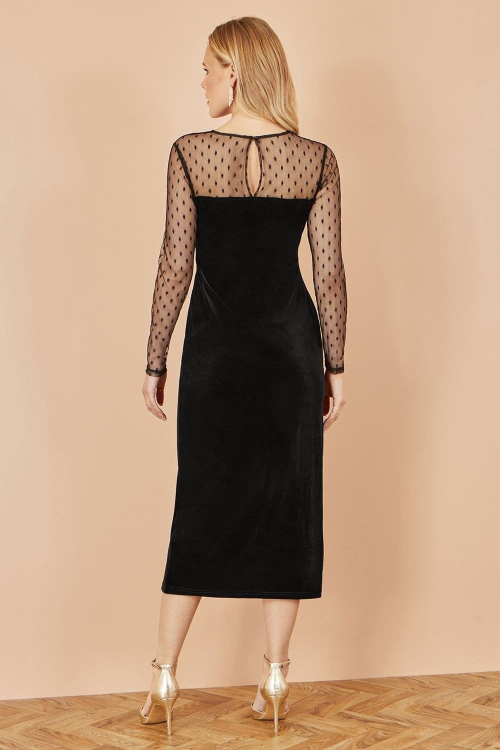 Yumi Yumi Women's Black Velvet Midi Dress With Slash Neckline & Sheer Sleeves - 4