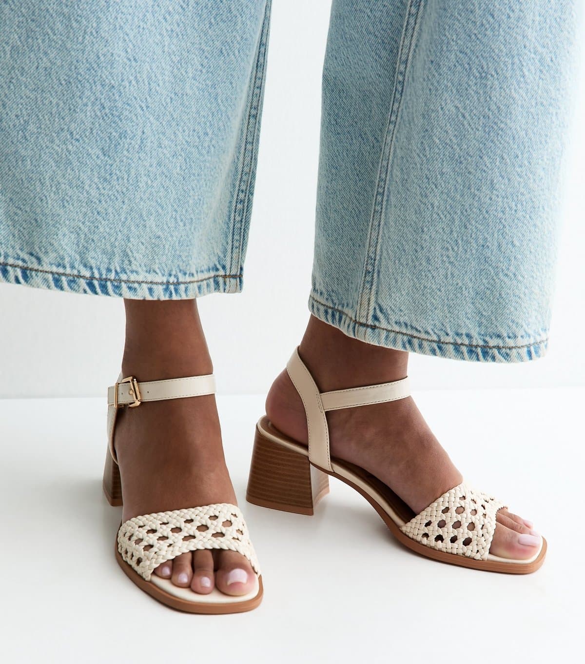 New Look Women's White Faux Leather Woven Strap Block Heel Sandals Vegan New Look