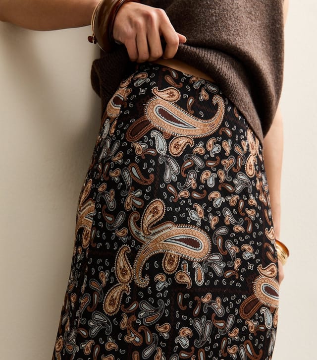 New Look Women's Black Chiffon Paisley Bias Cut Midi Skirt New Look - 2