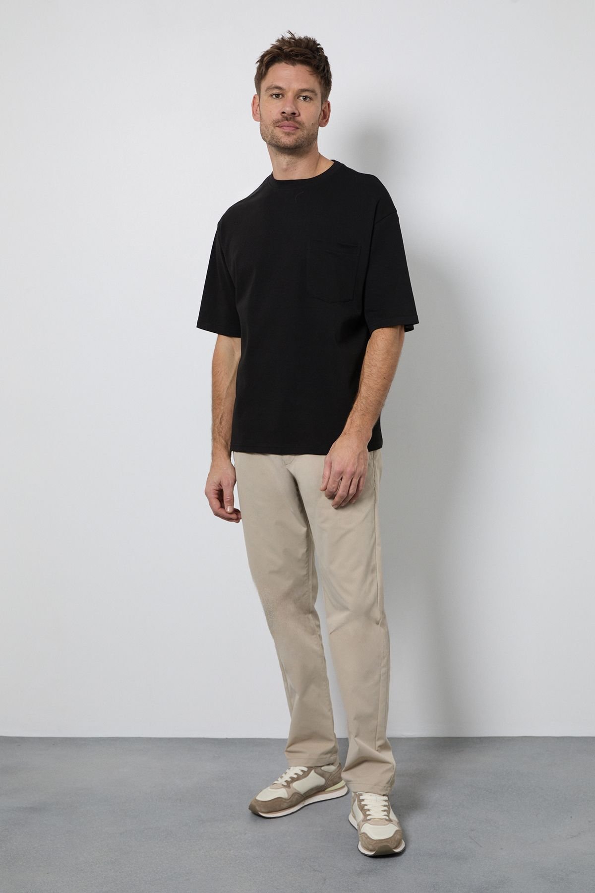 Burton Burton Men's Black Oversized Crew Neck T-Shirt - 4