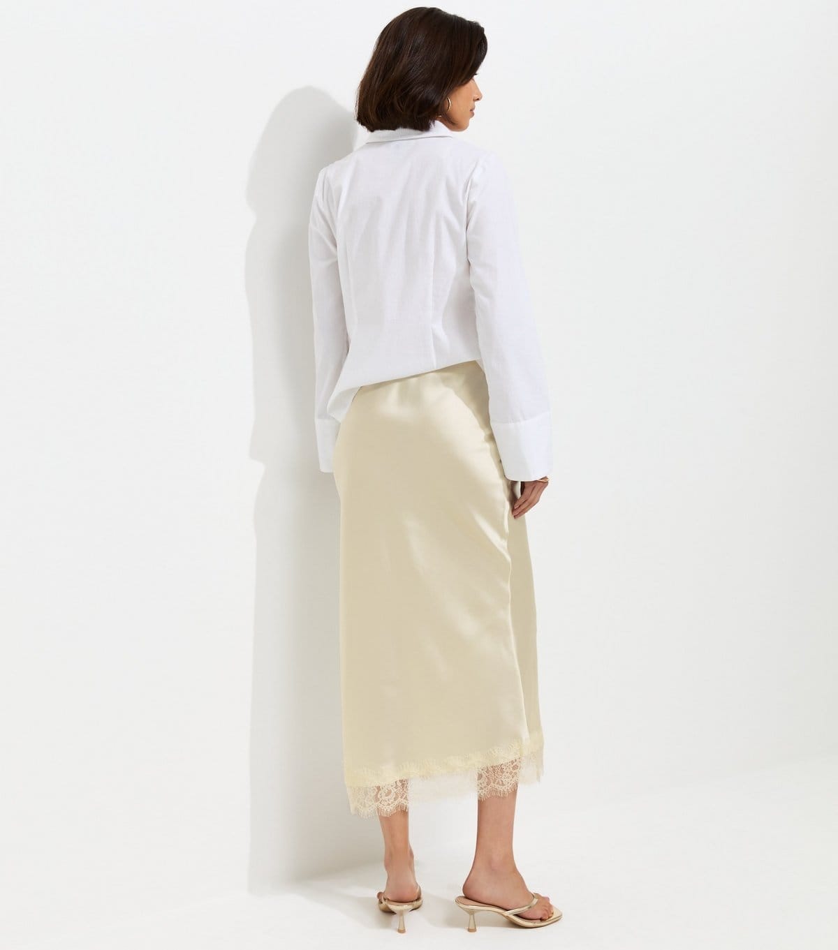 New Look Women's Cream Satin Lace Hem Midi Skirt New Look - 4