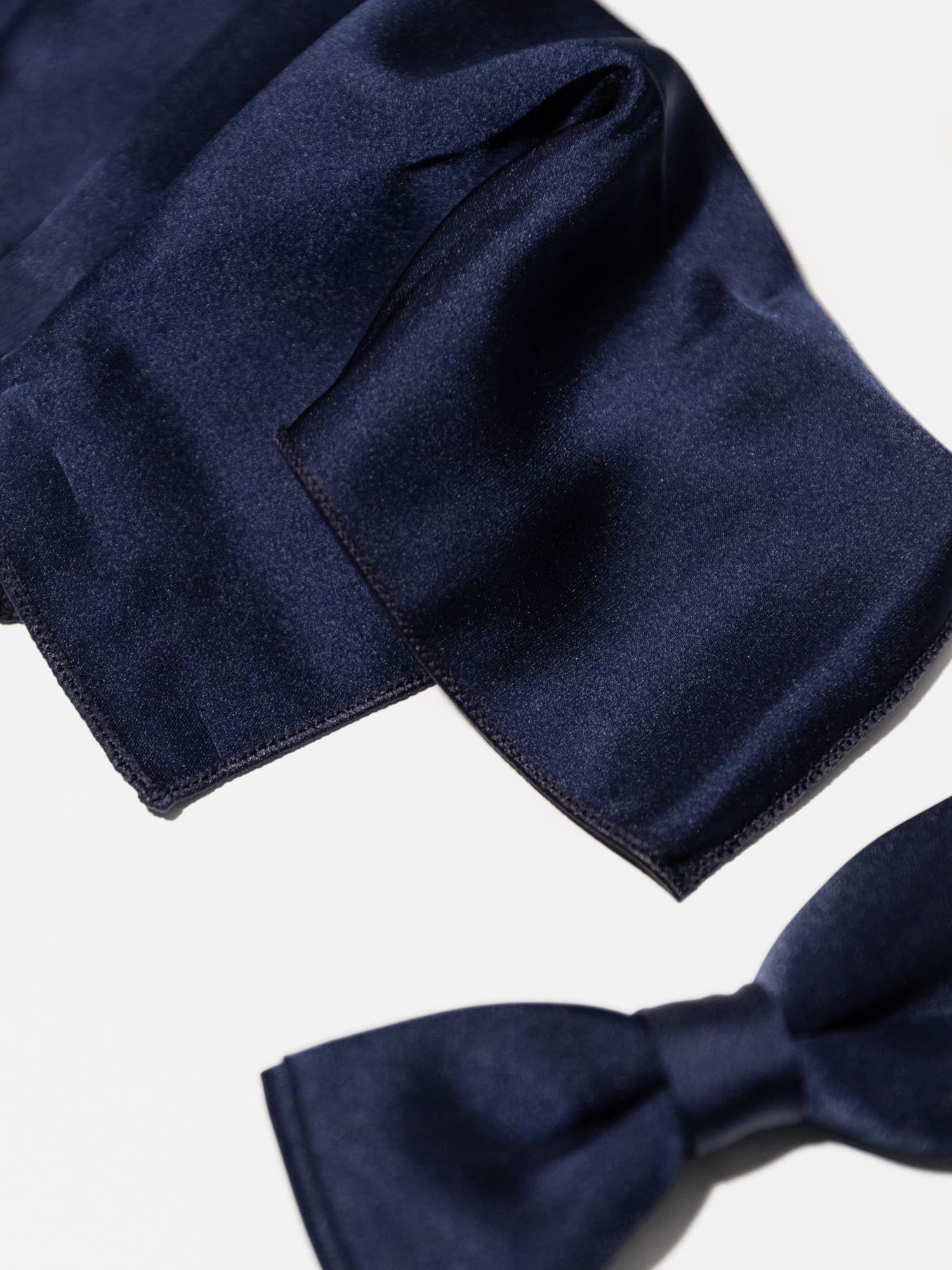 Maya Deluxe Maya Deluxe Men's Satin Bow Tie Pocket Square Set in Dark Navy - 4