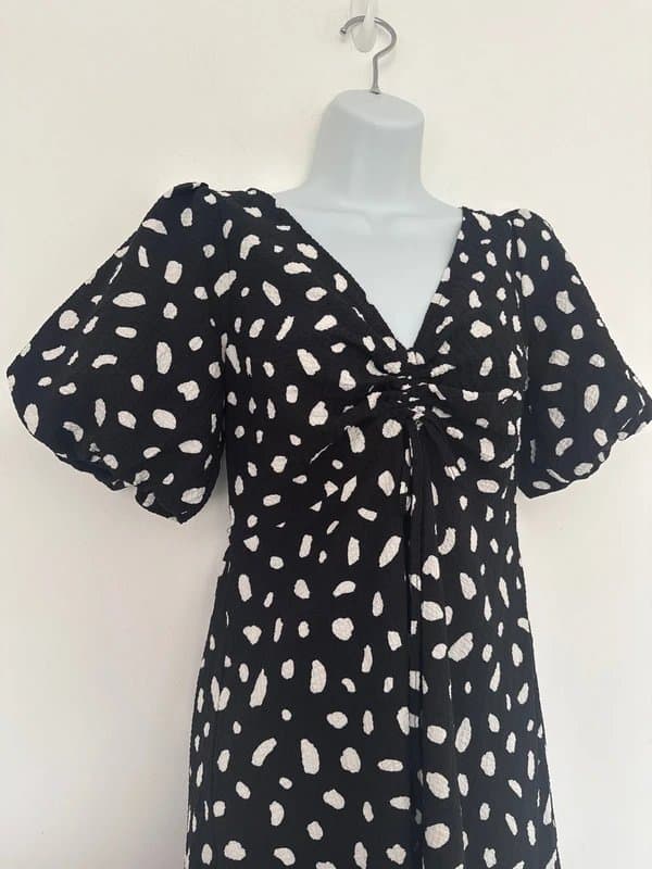 New Look NEW (With Tags ) Black Polka Dot Midi Dress - size Uk 10 RRP £23.99