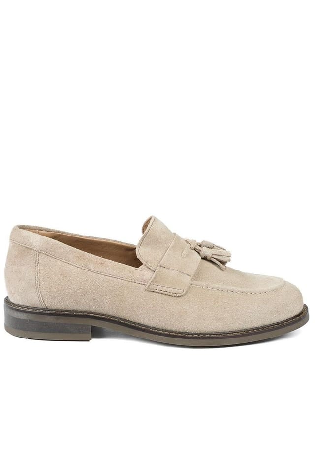 Jones Bootmaker Jones Bootmaker Men's Rodrigo Wide-Fit Leather Tassel Loafers in Beige - 2