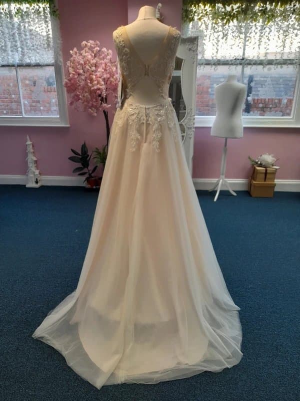 Tres Chic Wedding dress