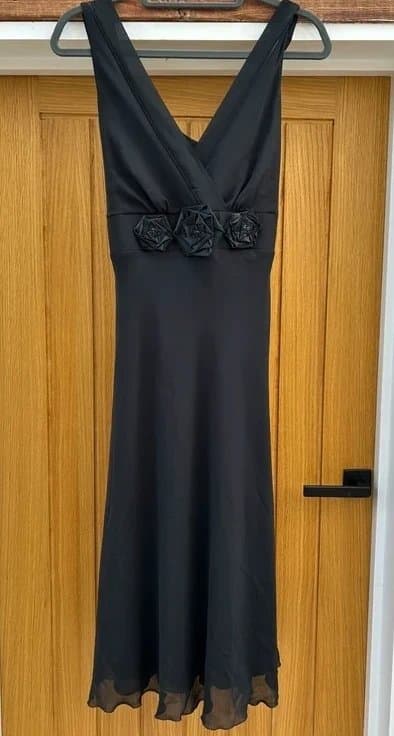 Debenhams Black chiffon sleeveless pretty cocktail dress, Size 12