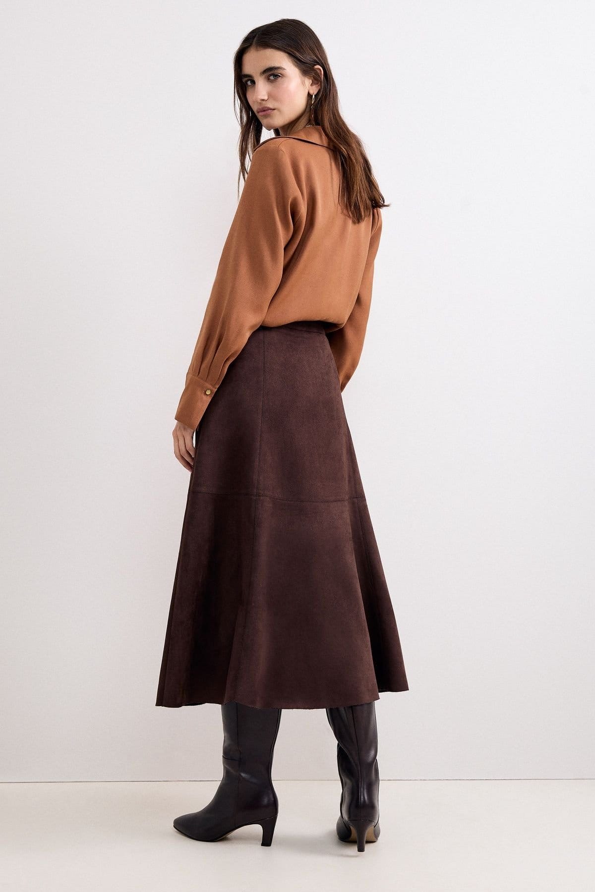 Phase Eight Phase Eight Women's Jessie Faux Suede Midi Skirt in Dark Brown - 4