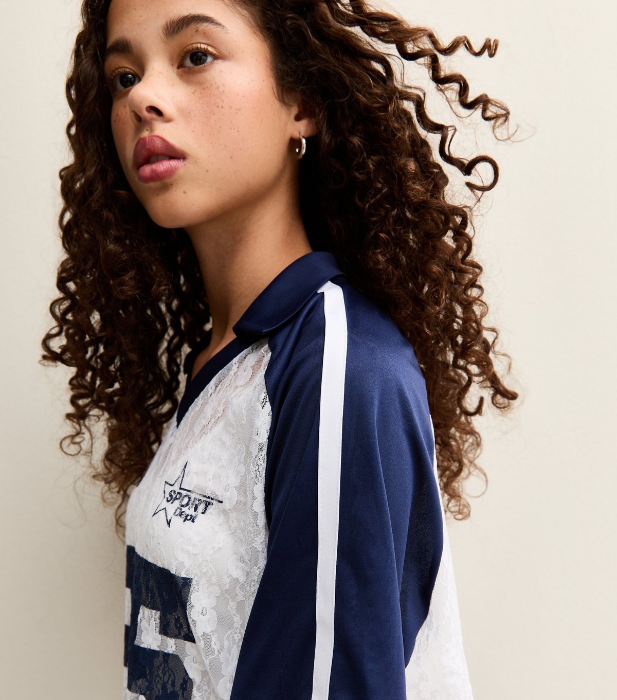 New Look Girls' White 95 LA Lace Stripe Football Top New Look - 3