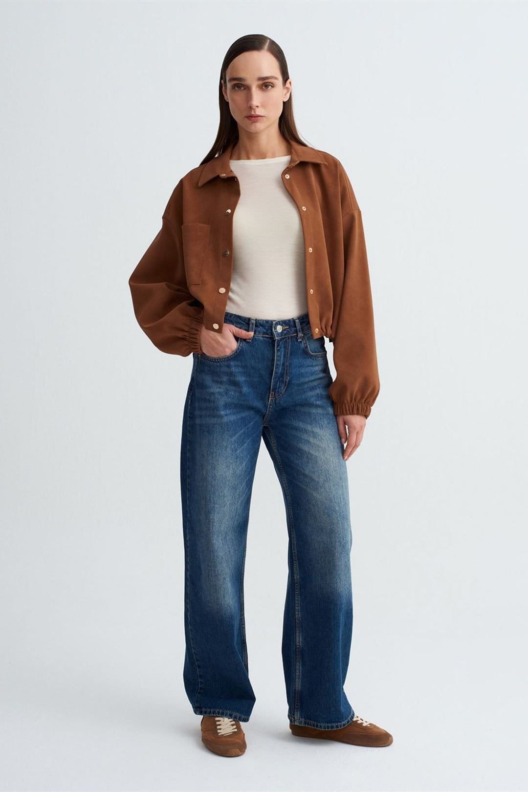 Dilvin Dilvin Women's Oversized Crop Faux Suede Bomber Jacket in Brown - 4