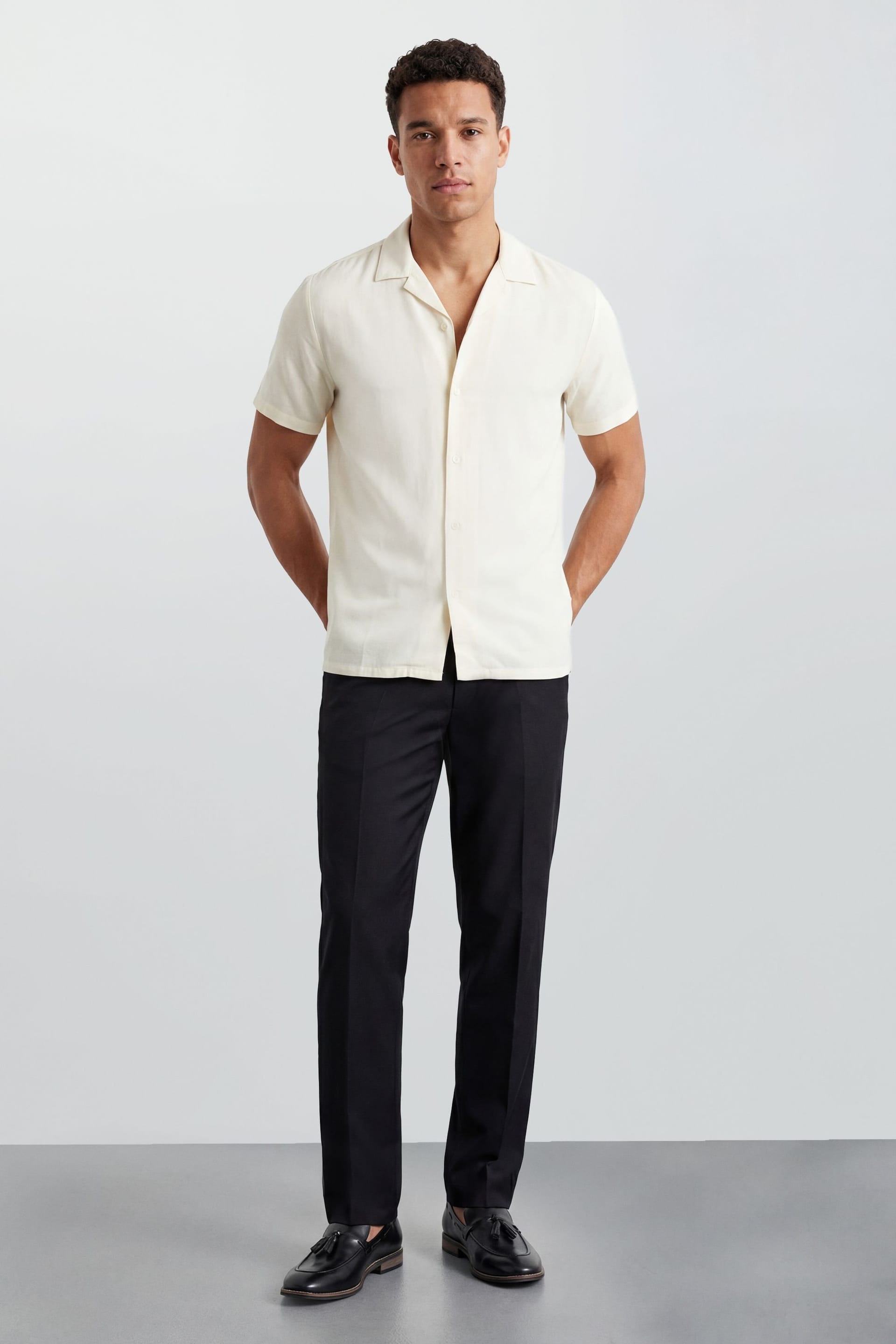 Burton Burton Men's Off White Linen Blend Short Sleeve Resort Shirt in Off-White - 4