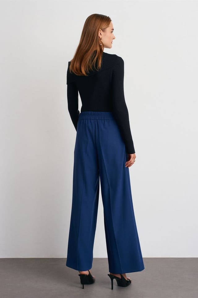 Dilvin Dilvin Women's High-Waist Wide-Leg Pleated Trousers in Navy - 2
