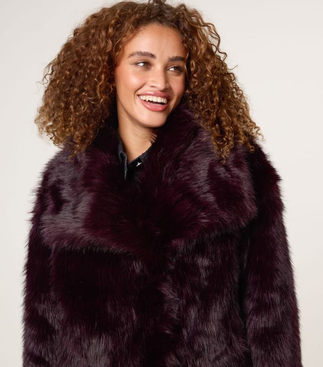 Blue Vanilla Women's Dark Burgundy Faux Fur Coat Blue Vanilla New Look - 3