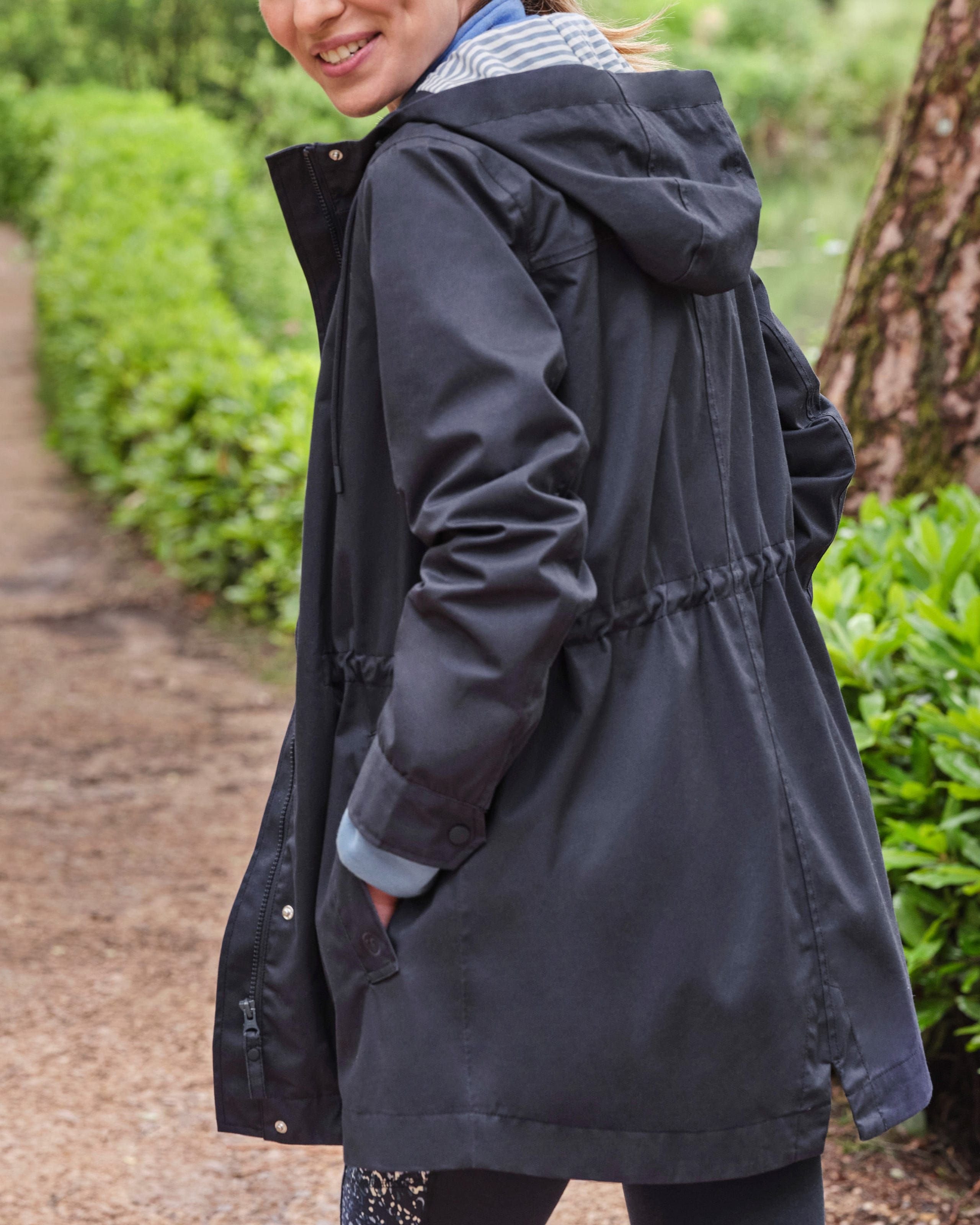 WoolOvers WoolOvers Women's Ramble Raincoat in Navy - 3