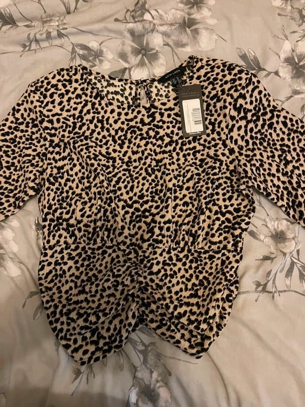 New Look Leopard Print Top NWT