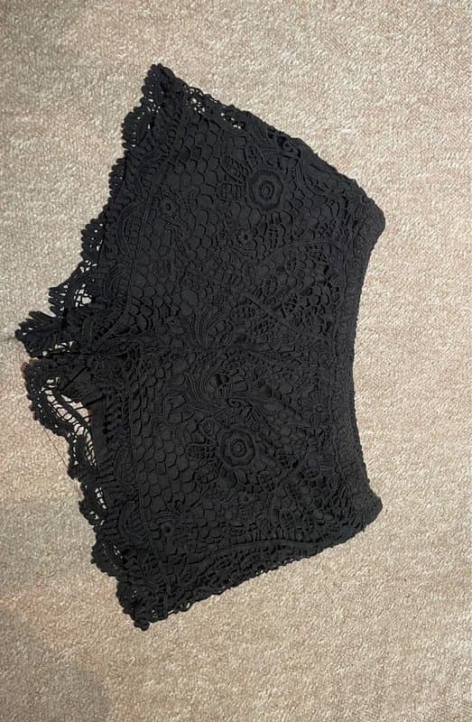 New Look Black crochet shorts