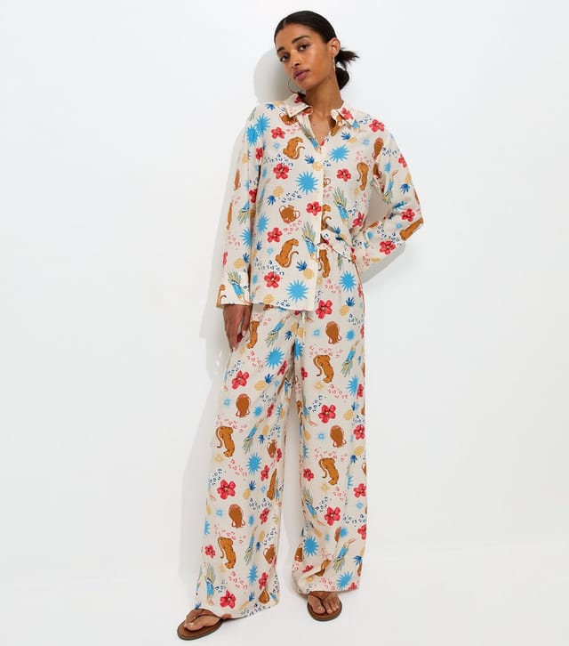 New Look Women's Cream Animal Flower Print Wide Leg Trousers New Look - 3