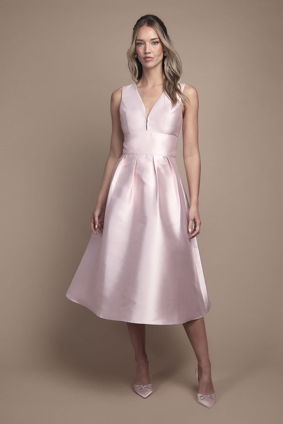 Coast Coast Women's Plunge Neck Structured Twill Midi Bridesmaid Dress in Blush