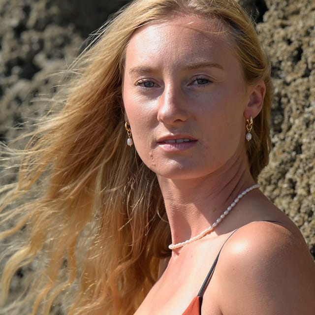 Nudie Jewellery Nudie Jewellery Women's 'Nudie' Perla Pearl Necklace in 18k Gold - 2